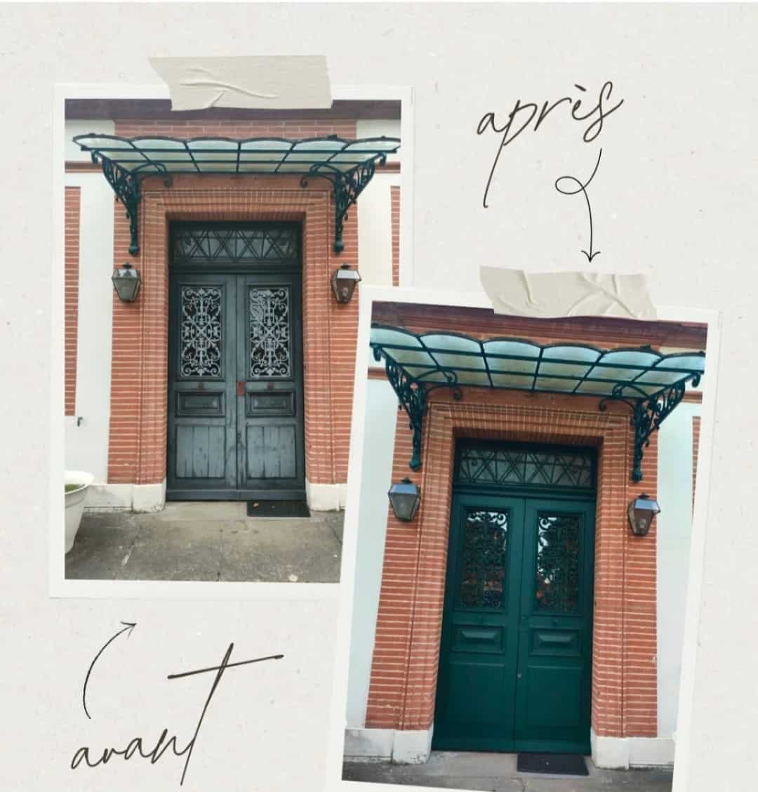 Avant et après la rénovation d'une porte ancienne en bois peinte en vert foncé, avec marquise et briques rouges.